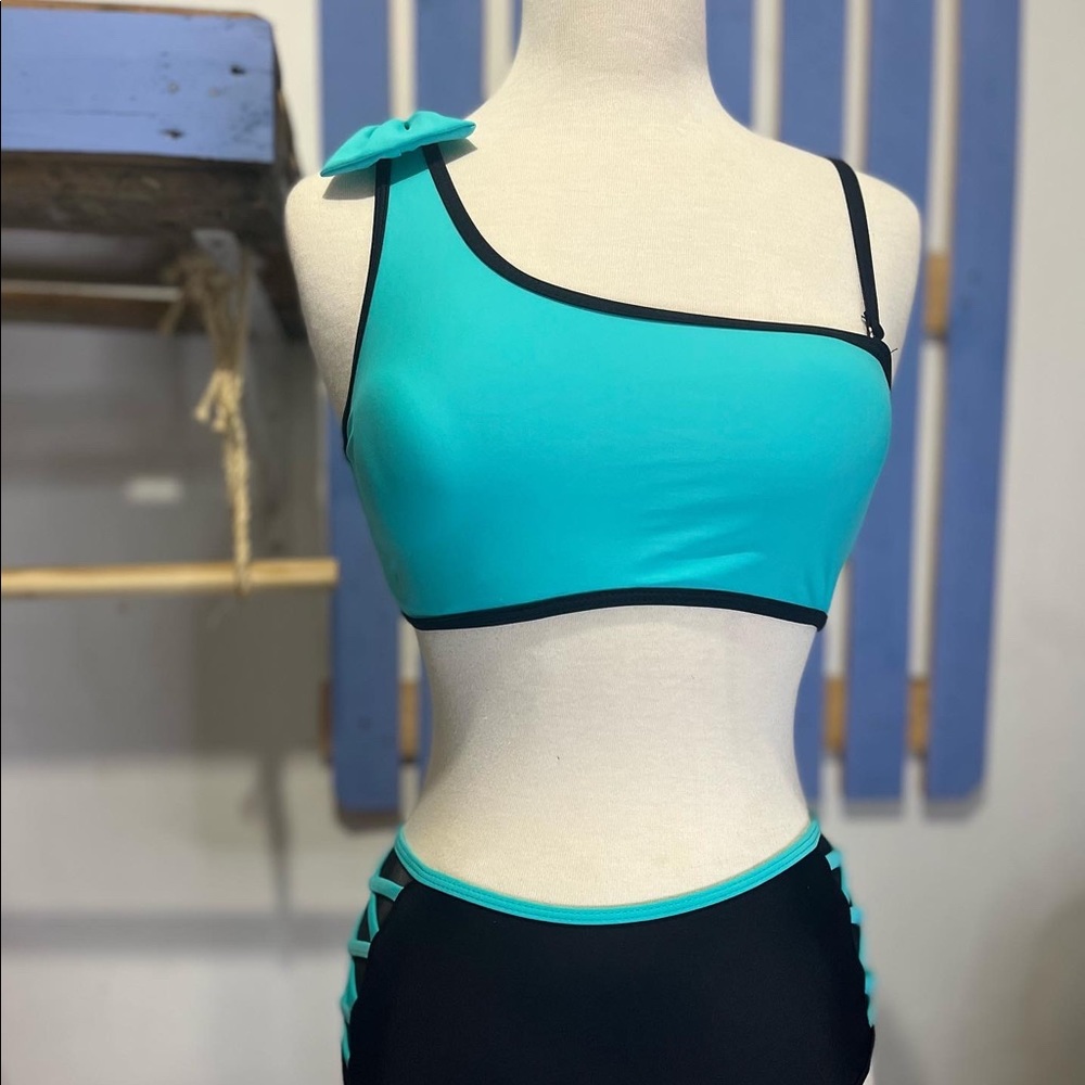 Bow Two Pieces Swim